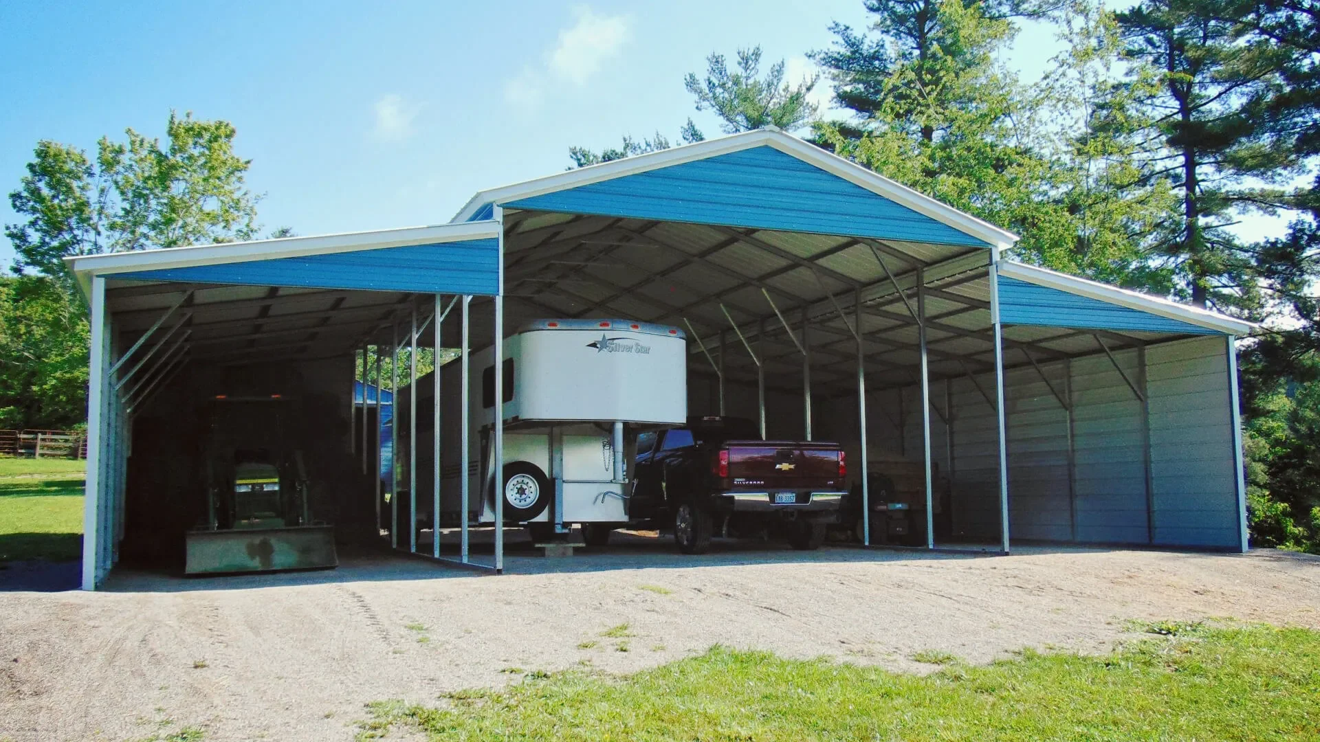 Boxed eave triple carport