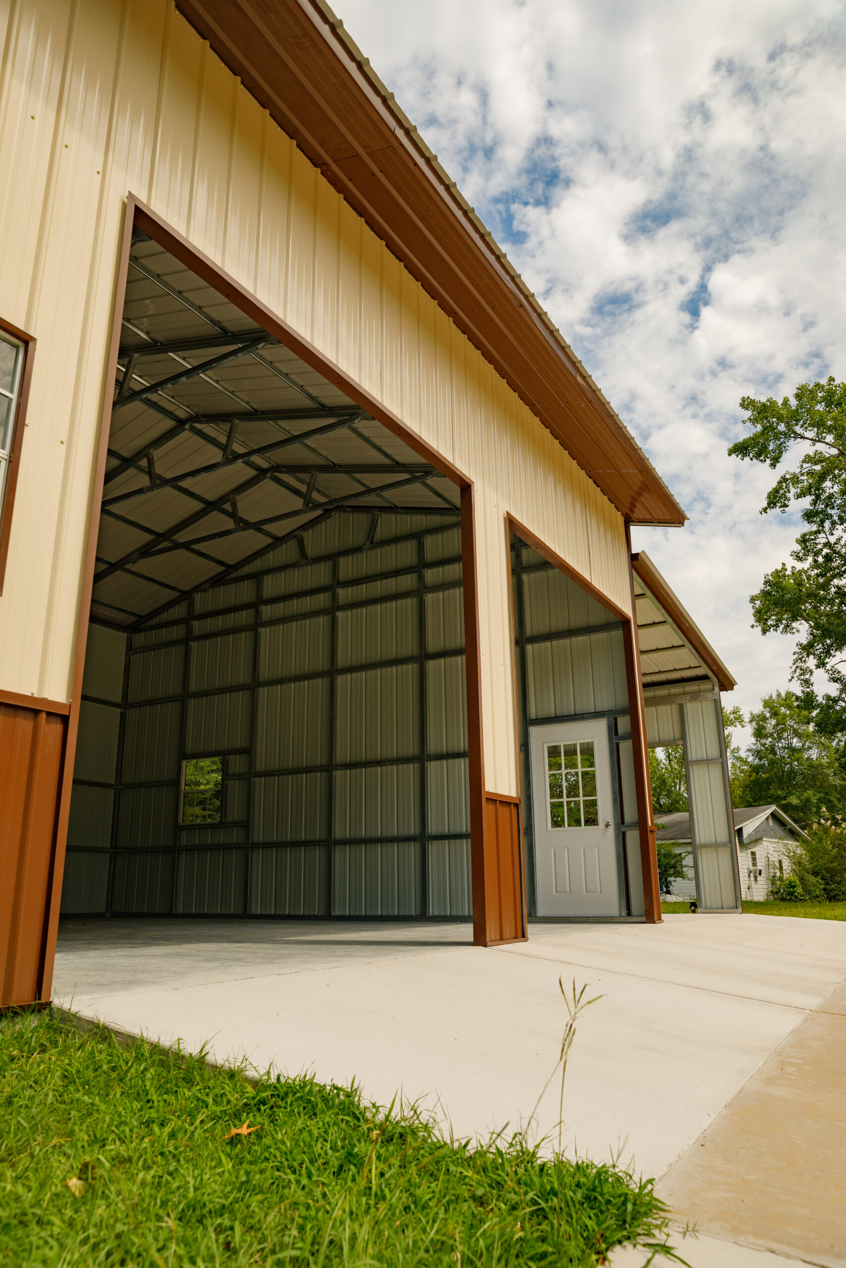 Up to 2' Overhang on Sides